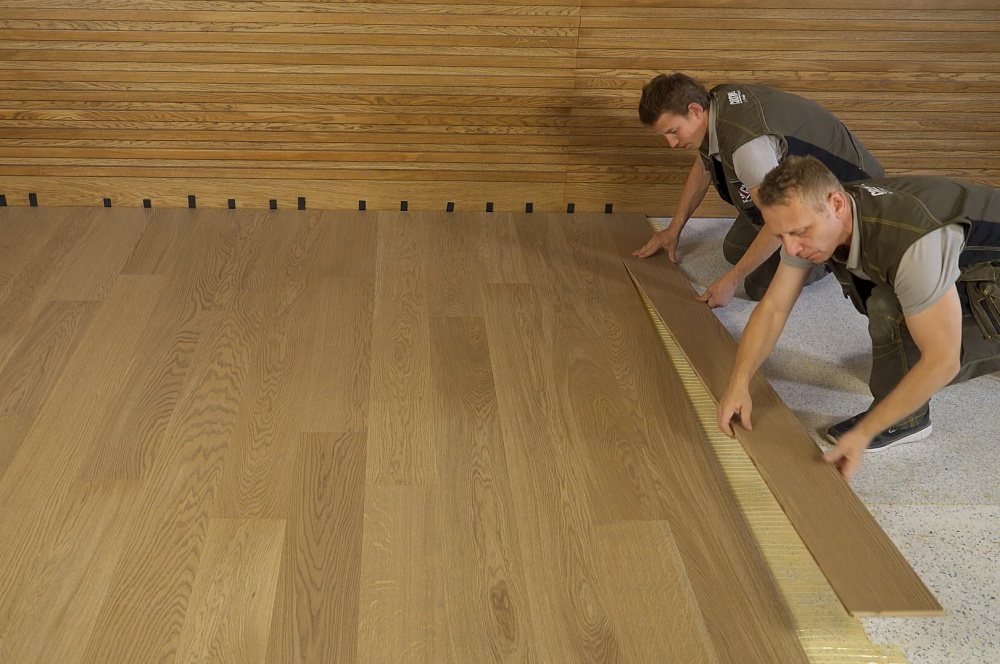 укладка инженерной доски на клей.1625407925.jpg.preview